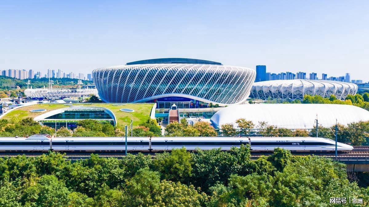 365英国上市公司介绍图片